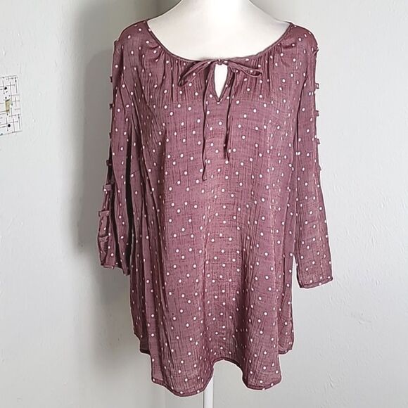 Fred David Wine Color Blouse, White Polka-dots, Cut-outs on Sleeves, Size 1X - Picture 1 of 8